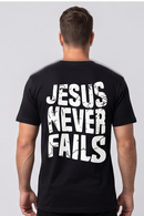 A Camiseta "Jesus Never Fails